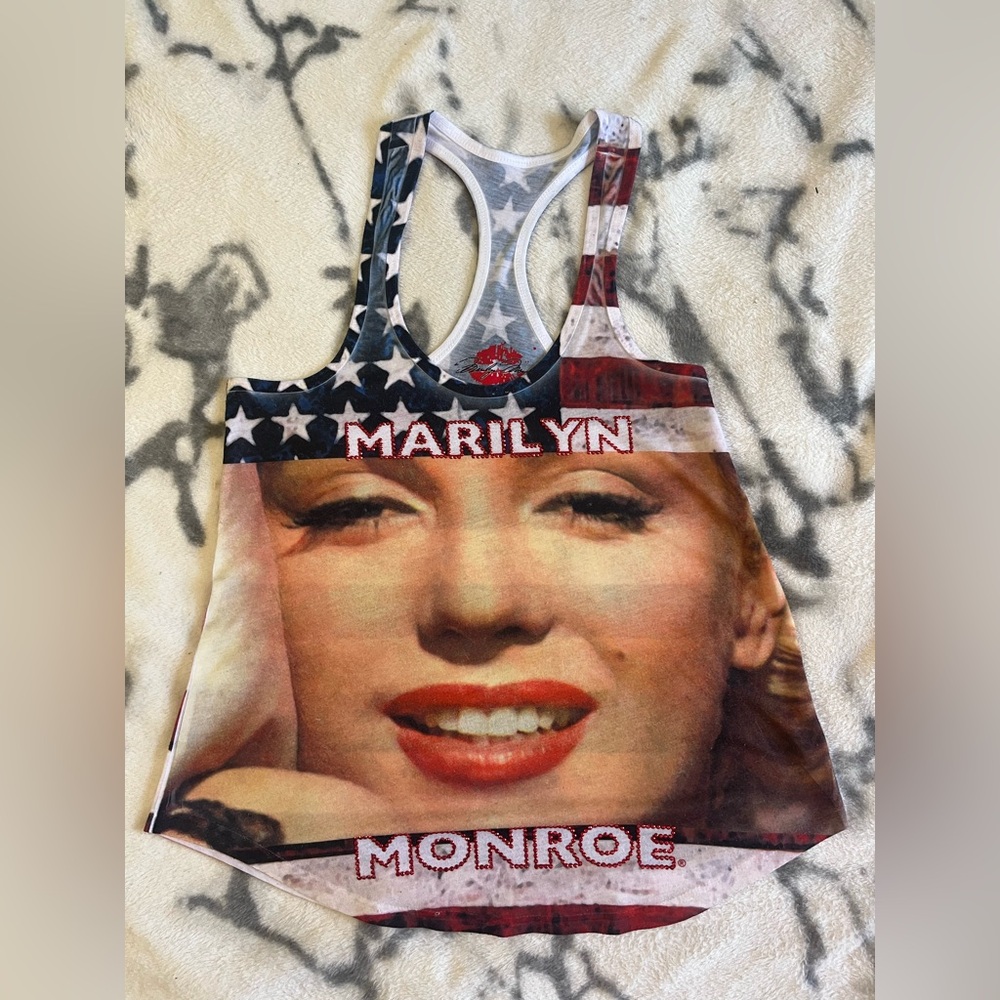 Marilyn Monroe Womenβs Size Small Lightweight Razerback Tank Top